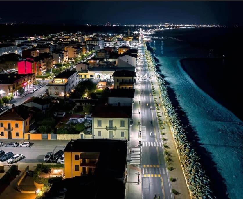 Villino La Perla Azzurra- Marina Di Pisa Βίλα Εξωτερικό φωτογραφία